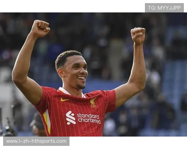 利物浦阿诺德长距离转移球强化精准度